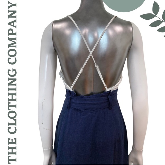 🛍️3/$40 The Clothing Company Linen Blend Midi Dress White Navy Halter Full Skirt - Picture 5 of 9